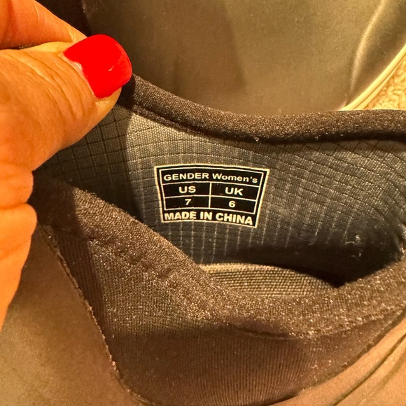 HISEA Women Waterproof Neoprenene EVA Chelsea’s Ankle Boots - Picture 5 of 6